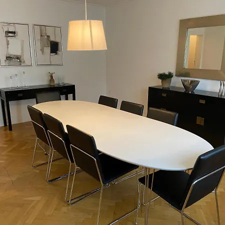 Charming Apartment In Sophisticated Hellerup Kopenhagen
